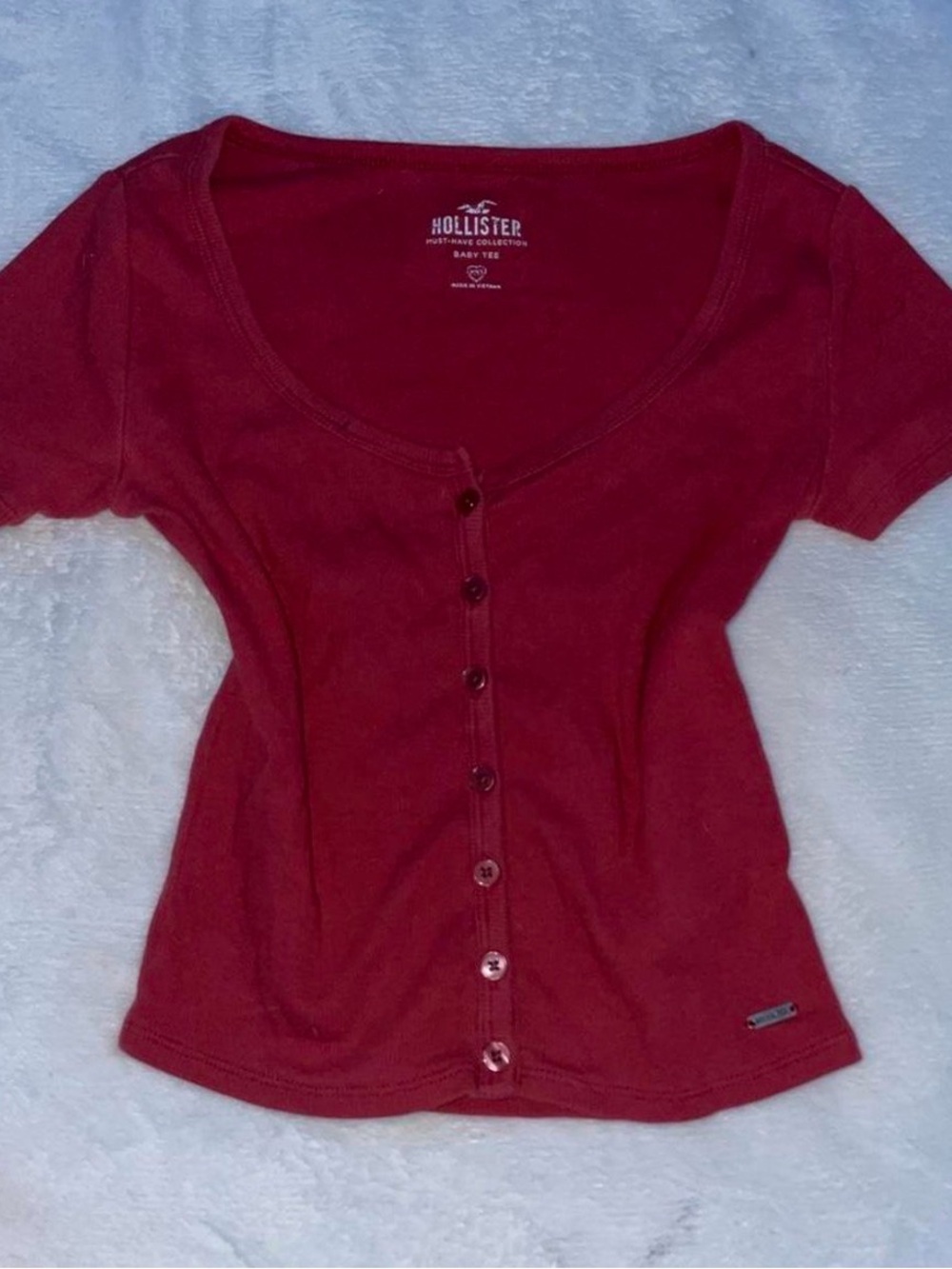 Hollister Women's Deep Red Button-Front Scoop Neck Tee